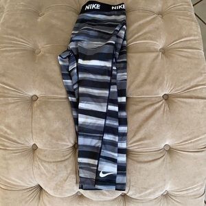 Nike Capri Leggings